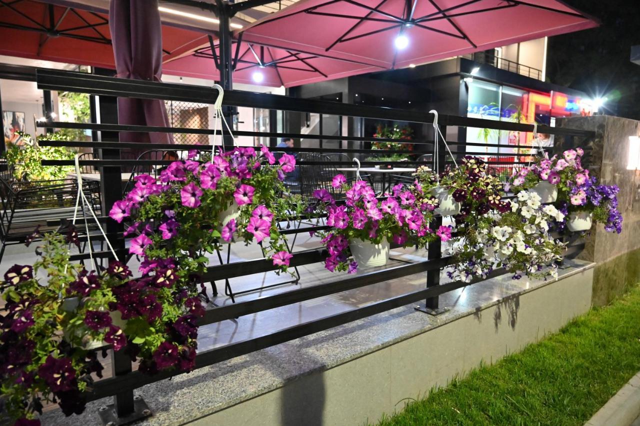 Hotel Vino Durrës Exterior foto